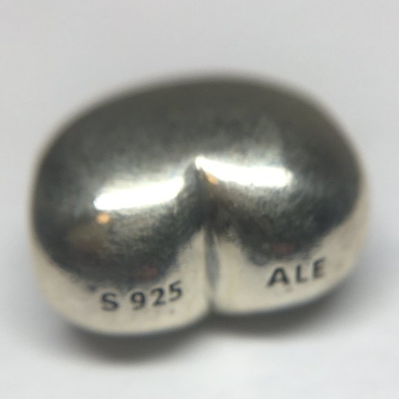 PANDORA Limited Edition 20th Anniversary Heart charm - Picture 3 of 3